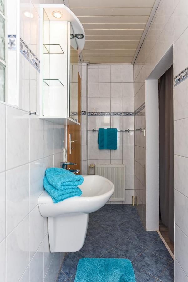 Ferienwohnungen Im Haus Waterkant Neuharlingersiel Zewnętrze zdjęcie