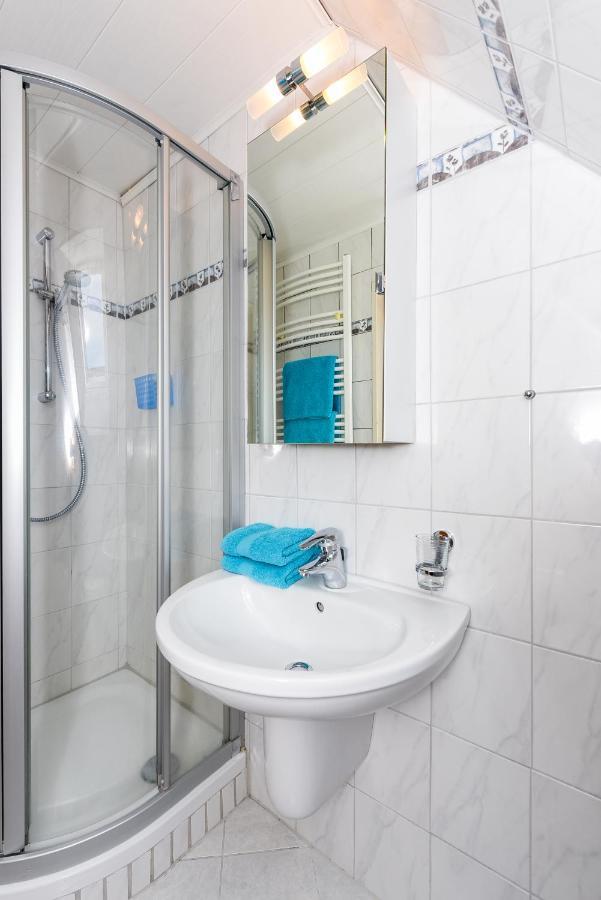 Ferienwohnungen Im Haus Waterkant Neuharlingersiel Zewnętrze zdjęcie