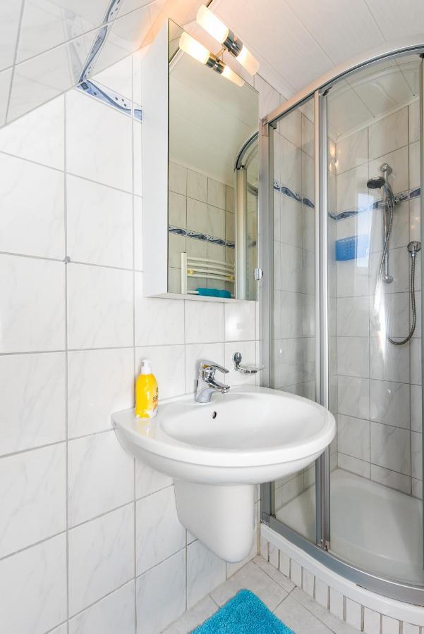 Ferienwohnungen Im Haus Waterkant Neuharlingersiel Zewnętrze zdjęcie